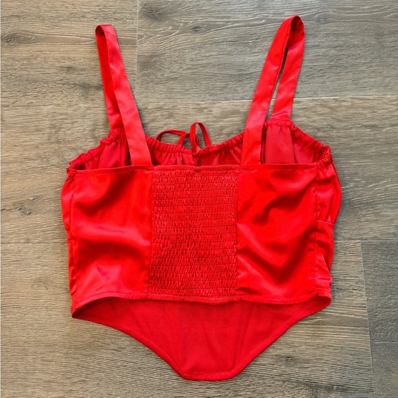Windsor Sexy Sleek Tie-Front Cutout Satin Corset Bustier Crop Top Cherry Red - Picture 4 of 11